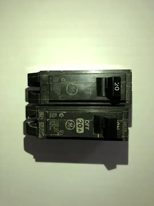 GE 20-amp breaker