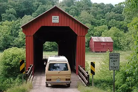 United States (Ohio):name=Hune Bridgeref:wgcb=33-84-27On the roadway:bridge:name=Hune Bridgelanes=1maxweight=5 st