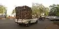 logistics=hgv cargo=dry_bulk/cargo=wood