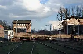 Abandoned:railway=turntable - tag with - tag with disused:railway=turntable