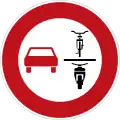 gegenüber Zweirädern