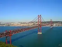 http://upload.wikimedia.org/wikipedia/commons/thumb/5/52/Ponte25Abril1.jpg/220px-Ponte25Abril1.jpg